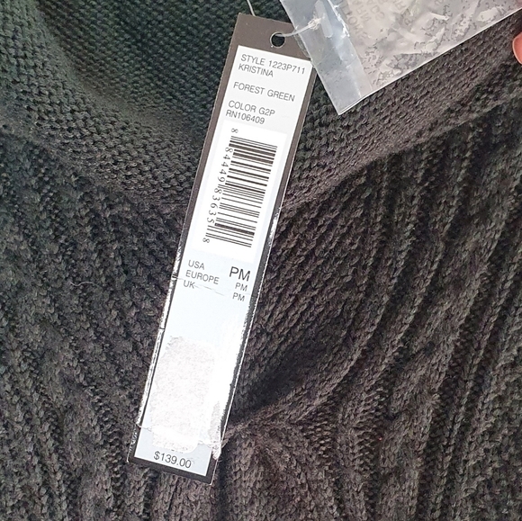 TAHARI Arthur S. Levine Wool Chunky Knit Cowl Sweater Dress Green Womens Sz MP - Picture 5 of 7